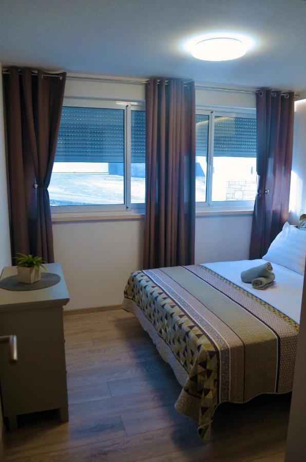 Apartments Rina - Kneze Račišće Esterno foto