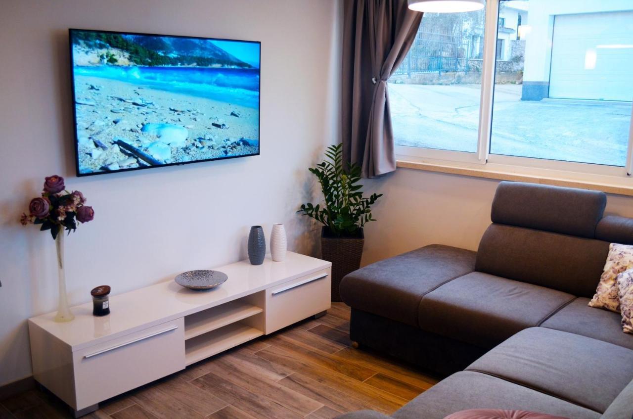 Apartments Rina - Kneze Račišće Esterno foto