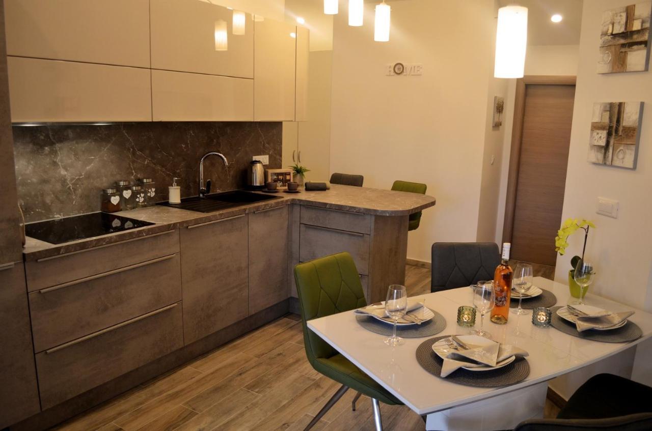 Apartments Rina - Kneze Račišće Esterno foto